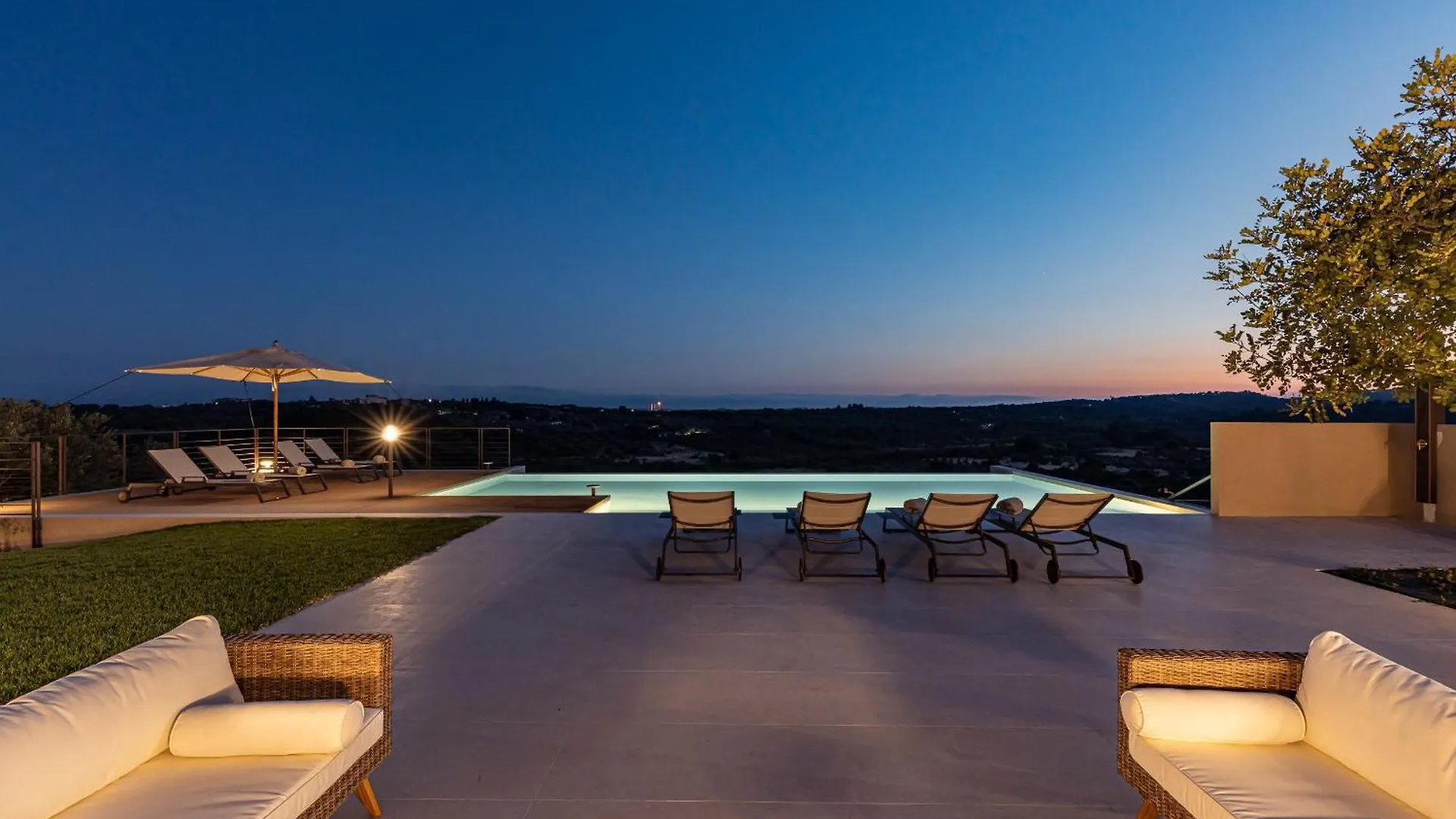 Altamira - Luxury Villa Con Piscina A Noto